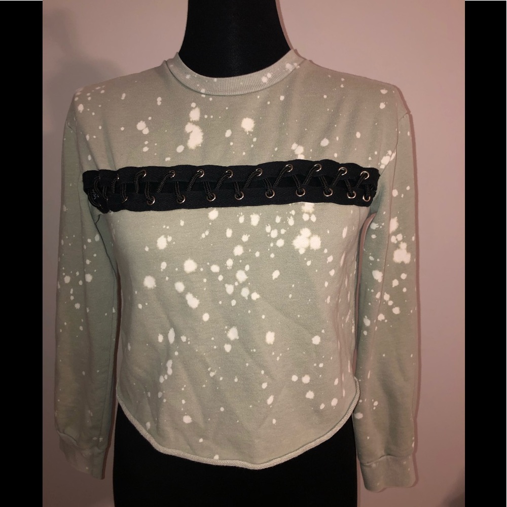 💚CUTE RUE 21 cropped shirt💚